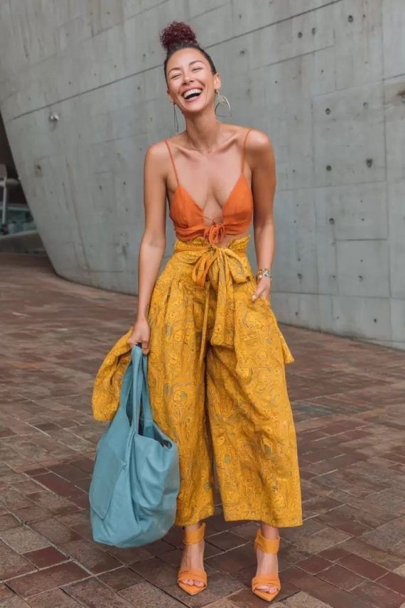 πορτοκαλί-τοπ-με-μουσταρδί-παντελόνα- πορτοκαλί-τοπ-με-μουσταρδί-παντελόνα-