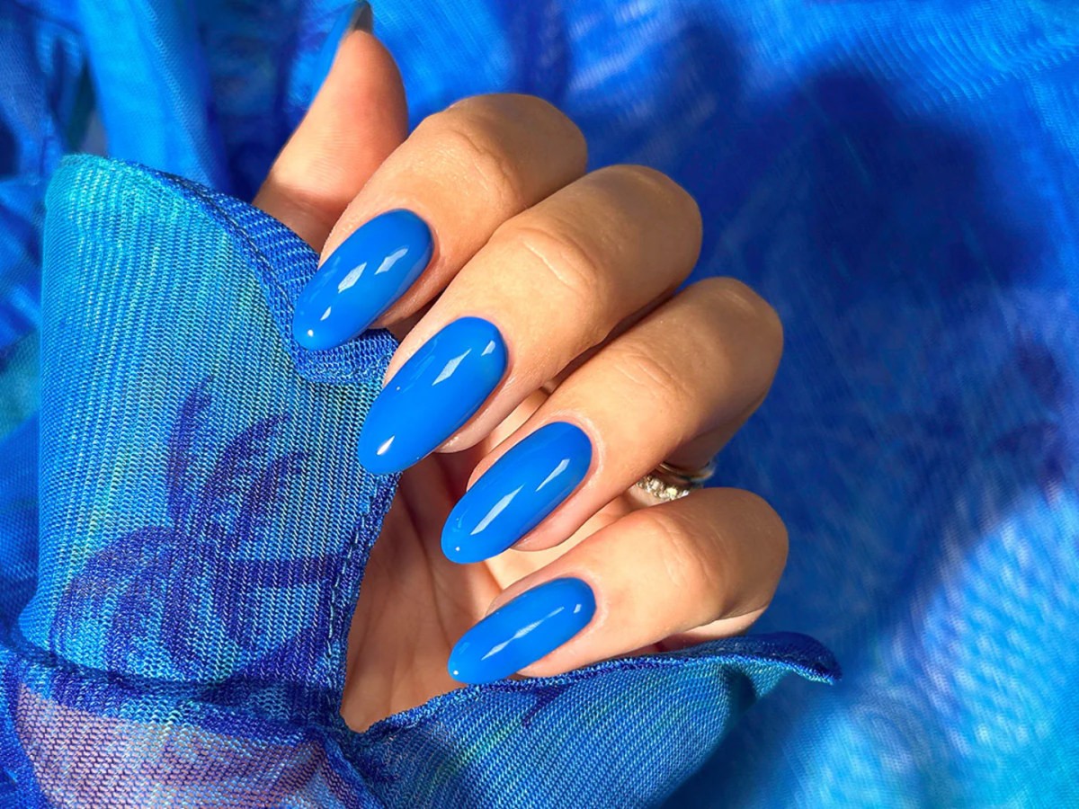 Νύχια Αυγούστου 2025: Ιδέες για Summer Manicure στις διακοπές με σχέδια για κάθε ηλικία