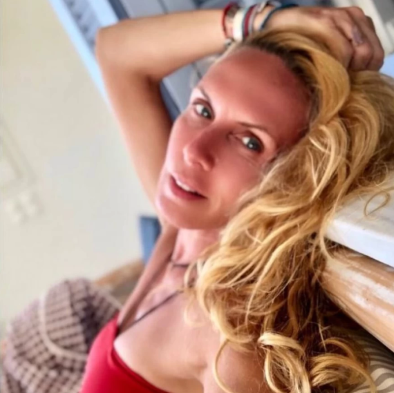 Οι πιο εντυπωσιακές εμφανίσεις Ελληνίδων celebrities χωρίς μακιγιάζ – Φωτογραφίες που έγιναν viral