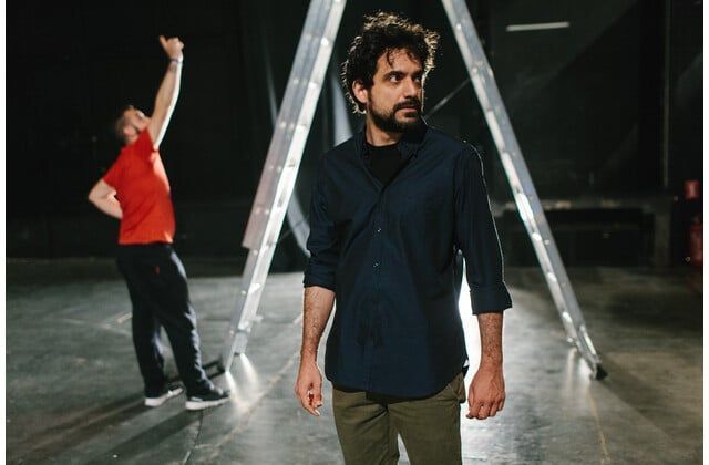 Οι θάλασσες μάς χώρισαν: Οι πρωταγωνιστές και η υπόθεση της νέας σειράς της ΕΡΤ