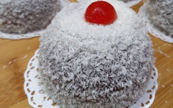 Πάστες σοκολάτας με ινδοκάρυδο