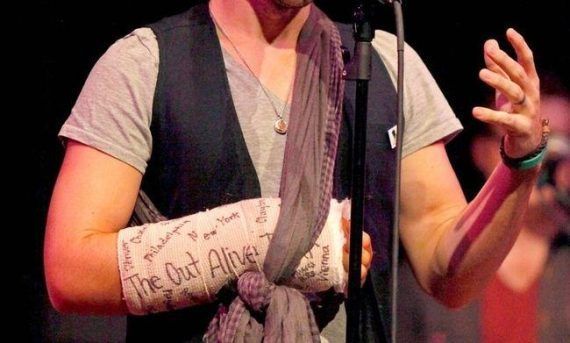 Σχολικές τσάντες PAXOS και Ημισκούμπρια στα walkman - Όλες οι αναμνήσεις από όσους ήταν παιδιά στα 90's