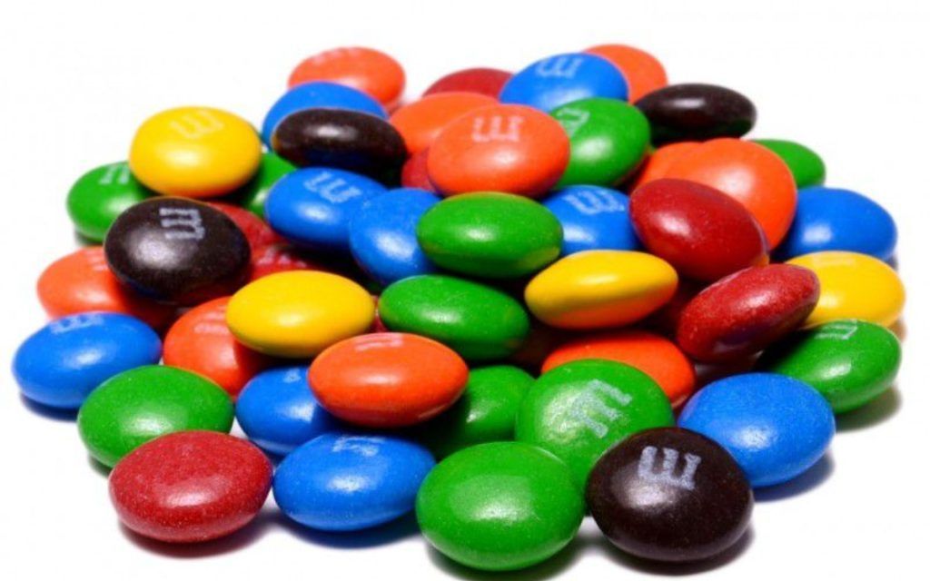 Συναγερμός για τα πασίγνωστα σοκολατάκια M&M’s