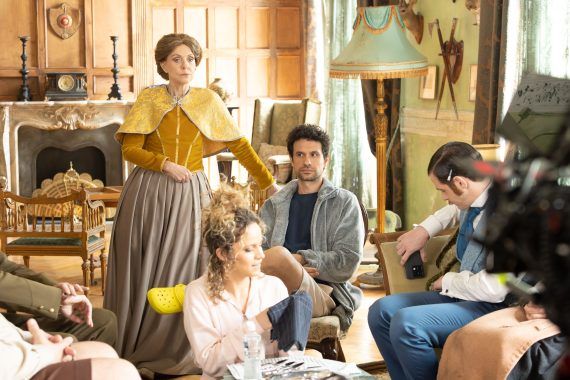 Τα φαντάσματα : Η Υπόθεση της σειράς και οι πρώτες φωτογραφίες από τα backstage