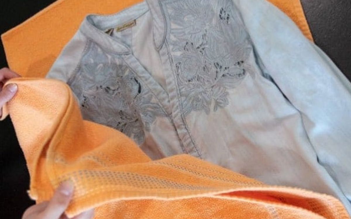 Το κόλπο με τη πετσέτα που θα σε γλιτώσει από το σίδερο