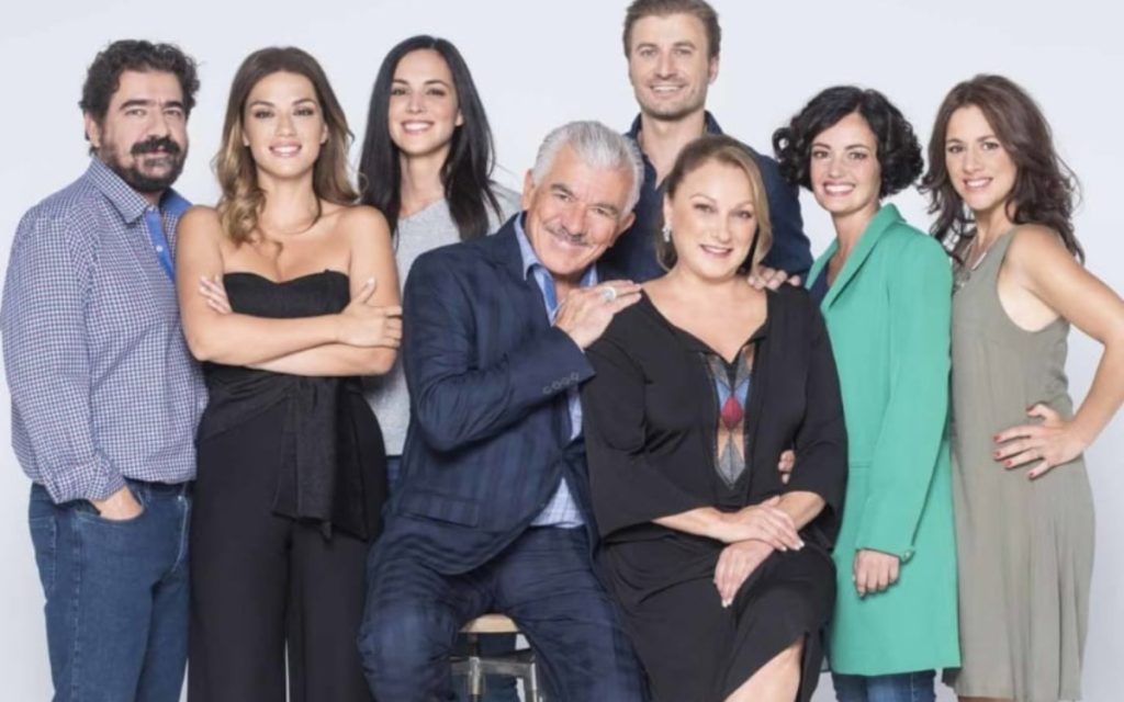 Το Σόι σου: Χαμπέοι και Τριαντάφυλλοι«συναντήθηκαν ξανά και μας αποκάλυψαν την ημερομηνία που θα δούμε το πρώτο επεισόδιο