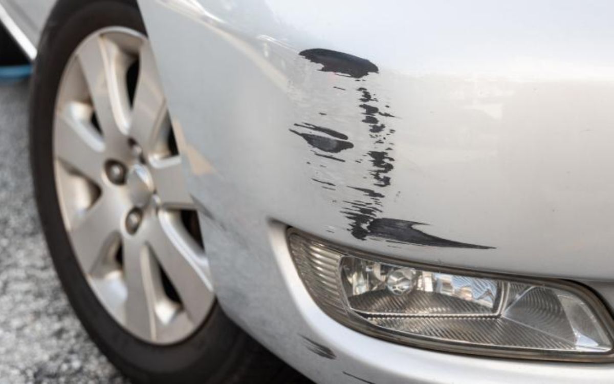 3+1 κόλπα που θα επανορθώσουν τις γρατζουνιές στο αυτοκίνητο χωρίς συνεργείο