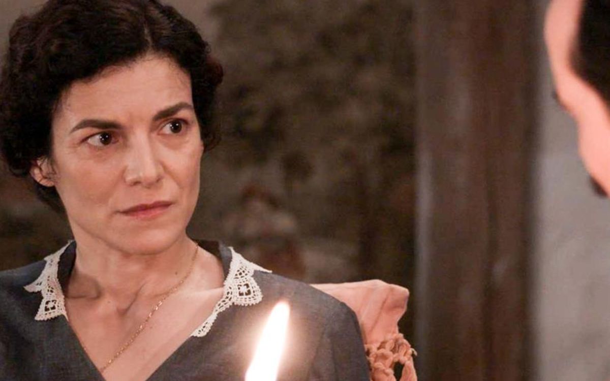 Grand Hotel: Τέλος για Θεώνη- Χαραλάμπη- Του πετάει την βέρα και τον χωρίζει