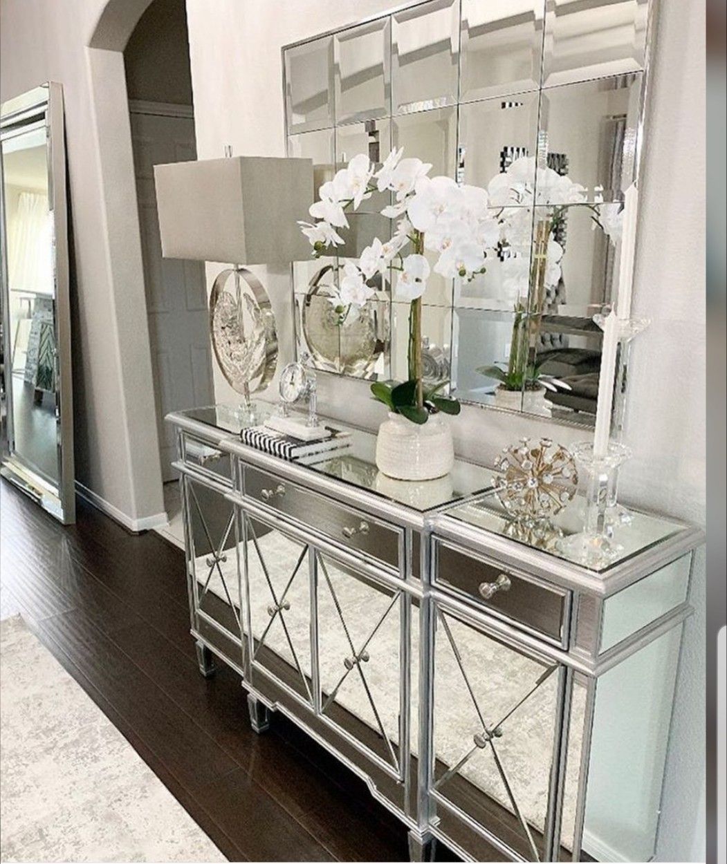 silver-μπουφές-με-καθρέφτες-και-λουλούδια- silver-μπουφές-με-καθρέφτες-και-λουλούδια-