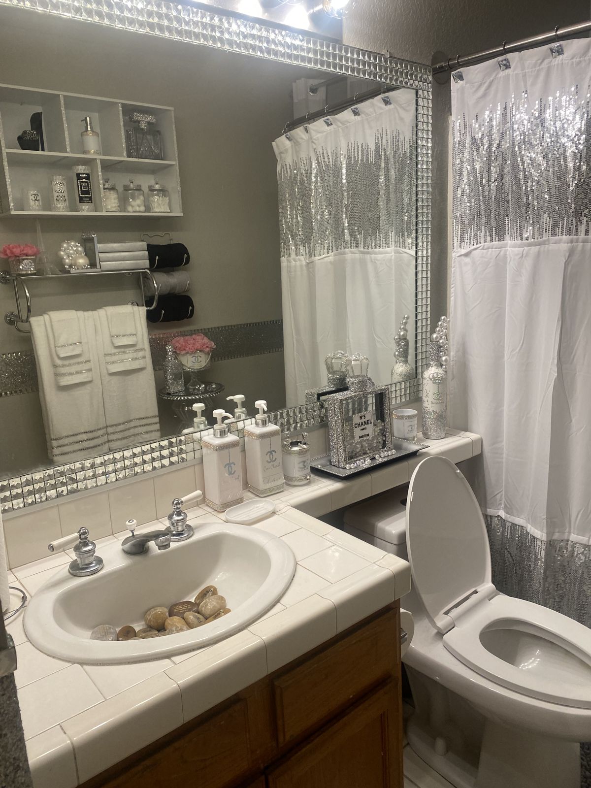 κουρτίνες-μπάνιου-με-παγέτα- κουρτίνες-μπάνιου-με-παγέτα-