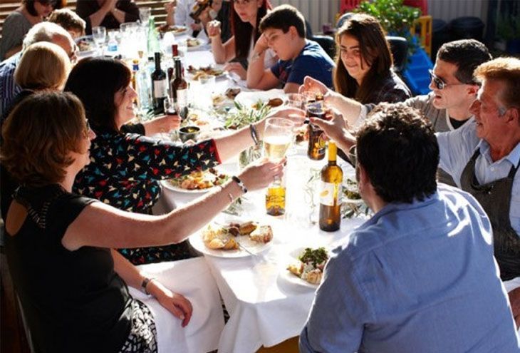 Staycation: Πώς να την παλέψεις τον Δεκαπενταύγουστο αν "ξέμεινες" στη πόλη