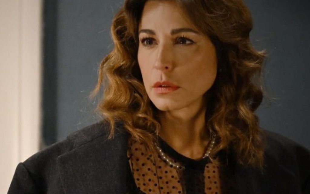 Άγιος Έρωτας: Εισβάλει στη σειρά για να καταστρέψει την Χριστίνα