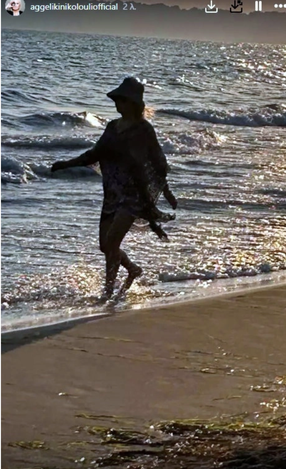 Αγγελική Νικολούλη: Με μαγιό και πιο ανέμελη από ποτέ απολαμβάνει τις διακοπές της