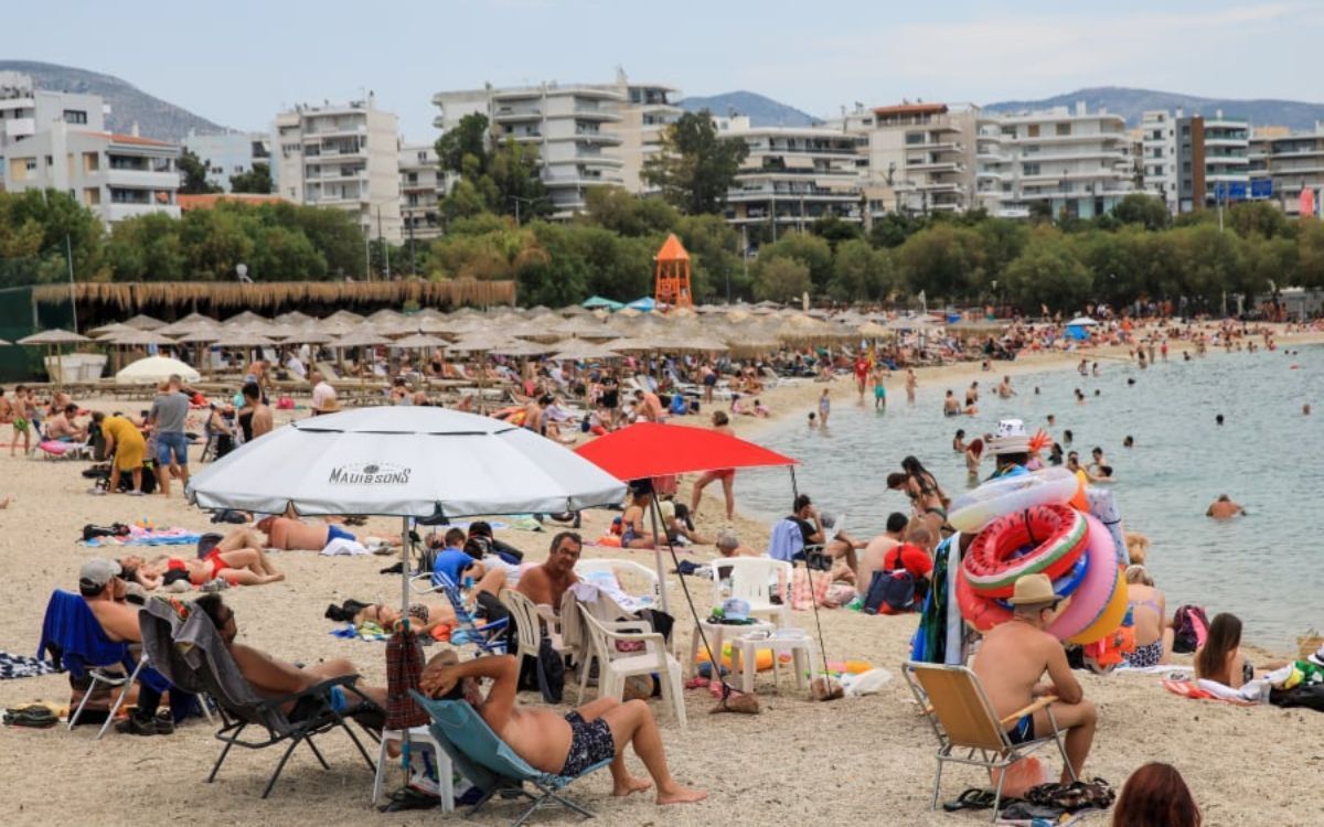 Αττική: Οι περιοχές που απαγορεύεται αυστηρά το κολύμπι λόγω κινδύνου για την υγεία - Η λίστα