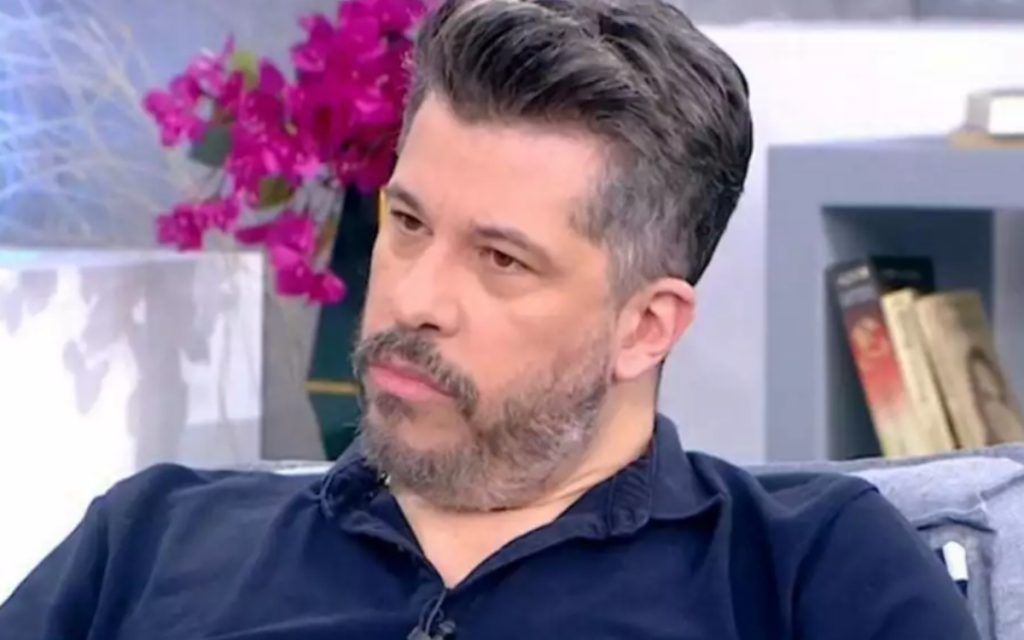 Ο Χάρης Βαρθακούρης άφησε μαλλιά και μας θυμίζει τον Ιησού - Η φωτογραφία που προκάλεσε φρενίτιδα