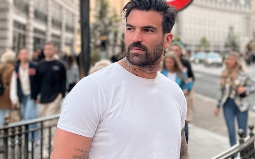 Ο Δημήτρης Αλεξάνδρου σε εκδρομή με τον Πάρη - "Του μαθαίνω πως να είναι αληθινός"