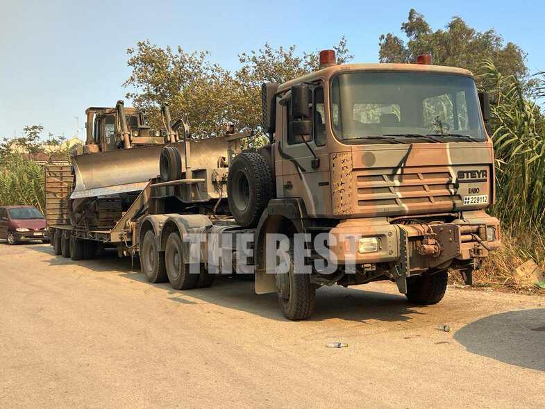 Φωτιά Πάτρα: Περικυκλώνει την πόλη - Μία ανάσα από τον αστικό ιστό- Φώτο και βίντεο που κόβουν την ανάσα