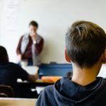 Φροντιστήριο & ιδιαίτερα: Πόσο κοστίζουν και γιατί είναι αναγκαίο να αλλάξει το πρόγραμμα του σχολείου