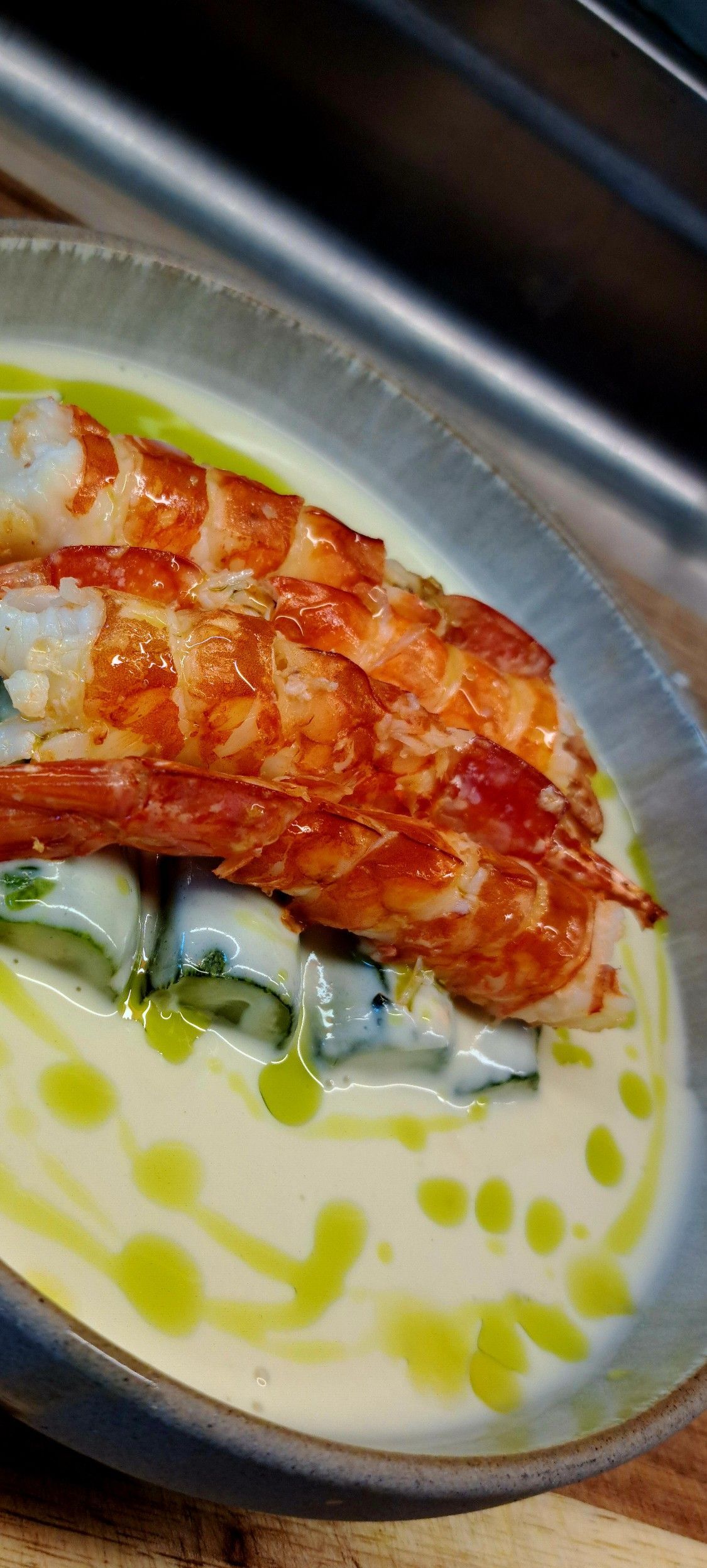 γαρίδες-με-κολοκυθάκια-και-λευκή σάλτσα-