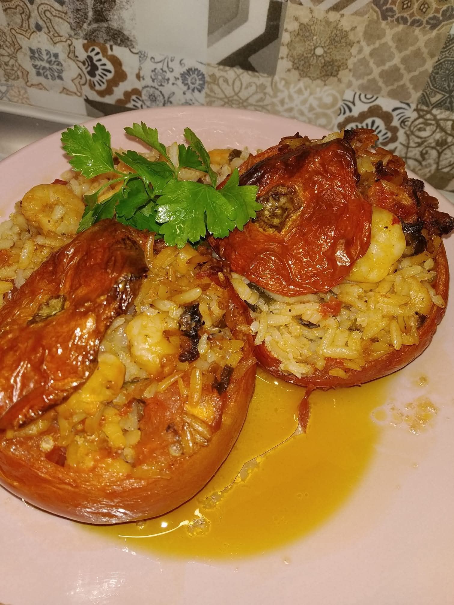 Γεμιστά με καστανό ρύζι και γαρίδες για τη νηστεία του Δεκαπενταύγουστου