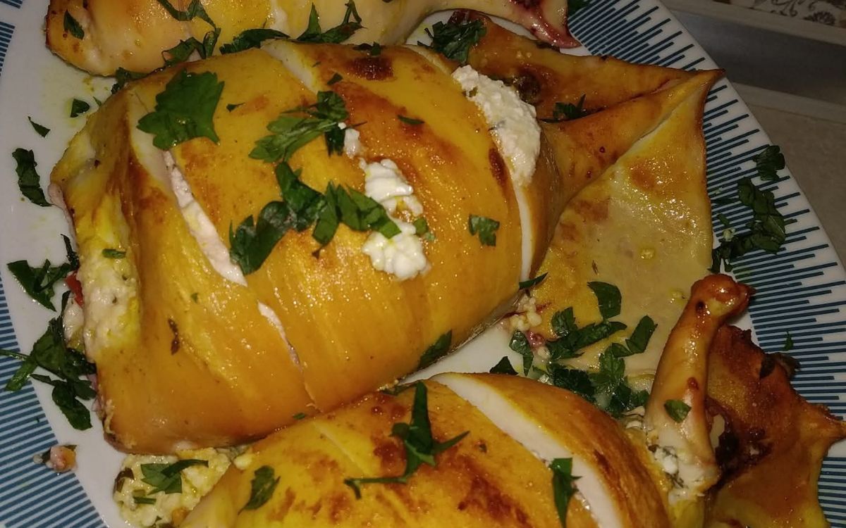 Γεμιστά θράψαλα στον φούρνο με τυριά και πιπεριές