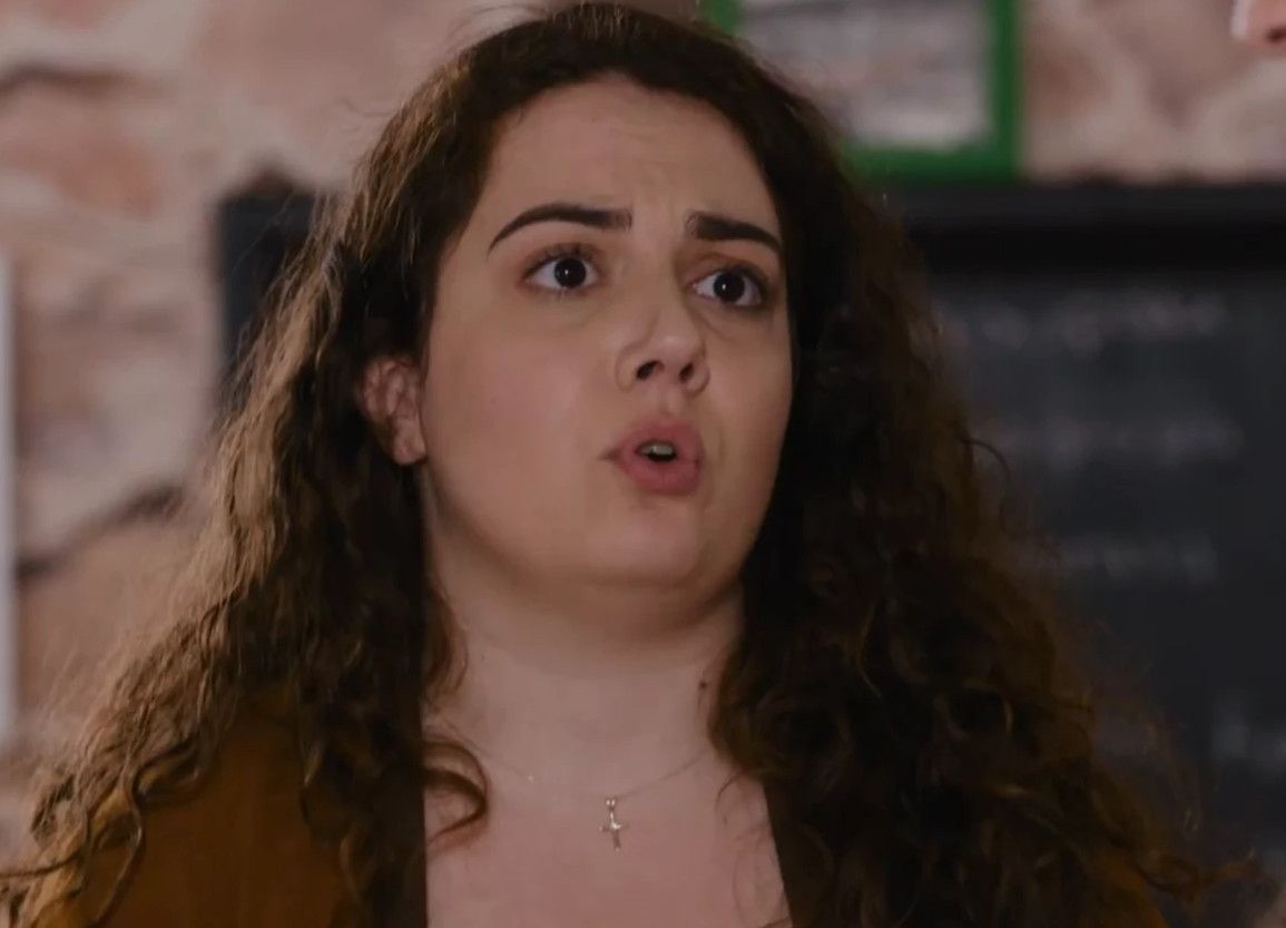 Η Γη της Ελιάς-Άννα-