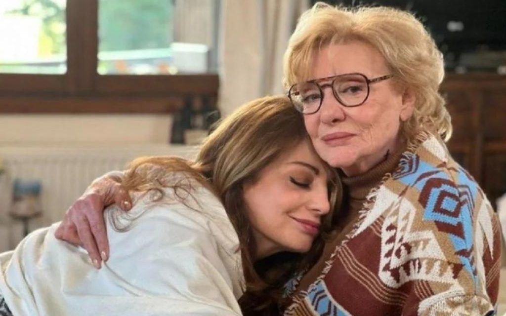 Η Γη της Ελιάς: Η Μαρία βαριά άρρωστη- Η Αθηνά καταρρέει