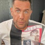 Γιώργος Μαζωνάκης: "Στο τέλος επικρατεί το καλό" - Το σοκαριστικό βίντεο μέσα στο δωμάτιο του Δρομοκαΐτειου