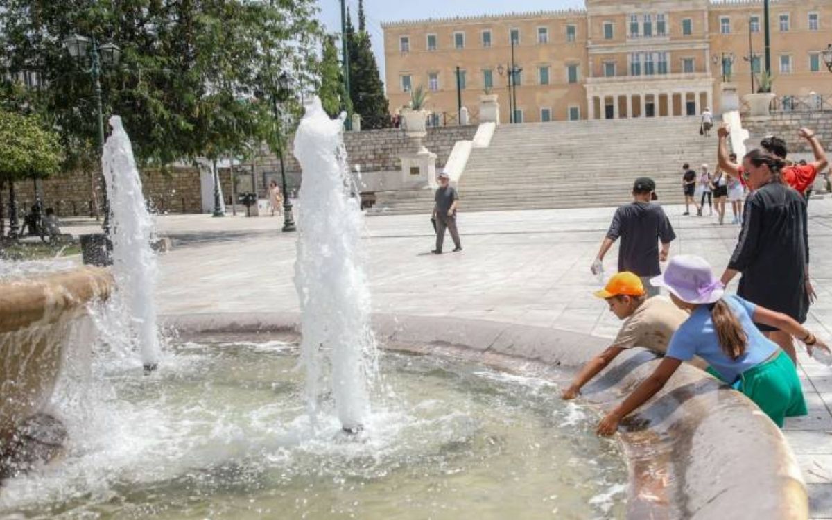 Καιρός: Αυγουστιάτικος καύσωνας με 42 βαθμούς Κελσίου- Οι περιοχές που θα «ψηθούν»