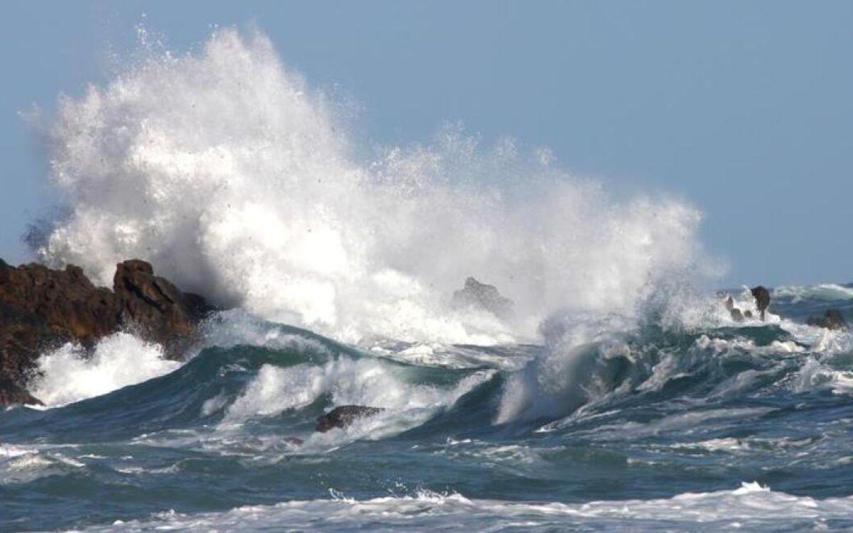 Καιρός: Ισχυροί άνεμοι μέχρι 8 Μποφόρ τις επόμενες μέρες - Νέο κύμα καύσωνα μετά τον Δεκαπενταύγουστο