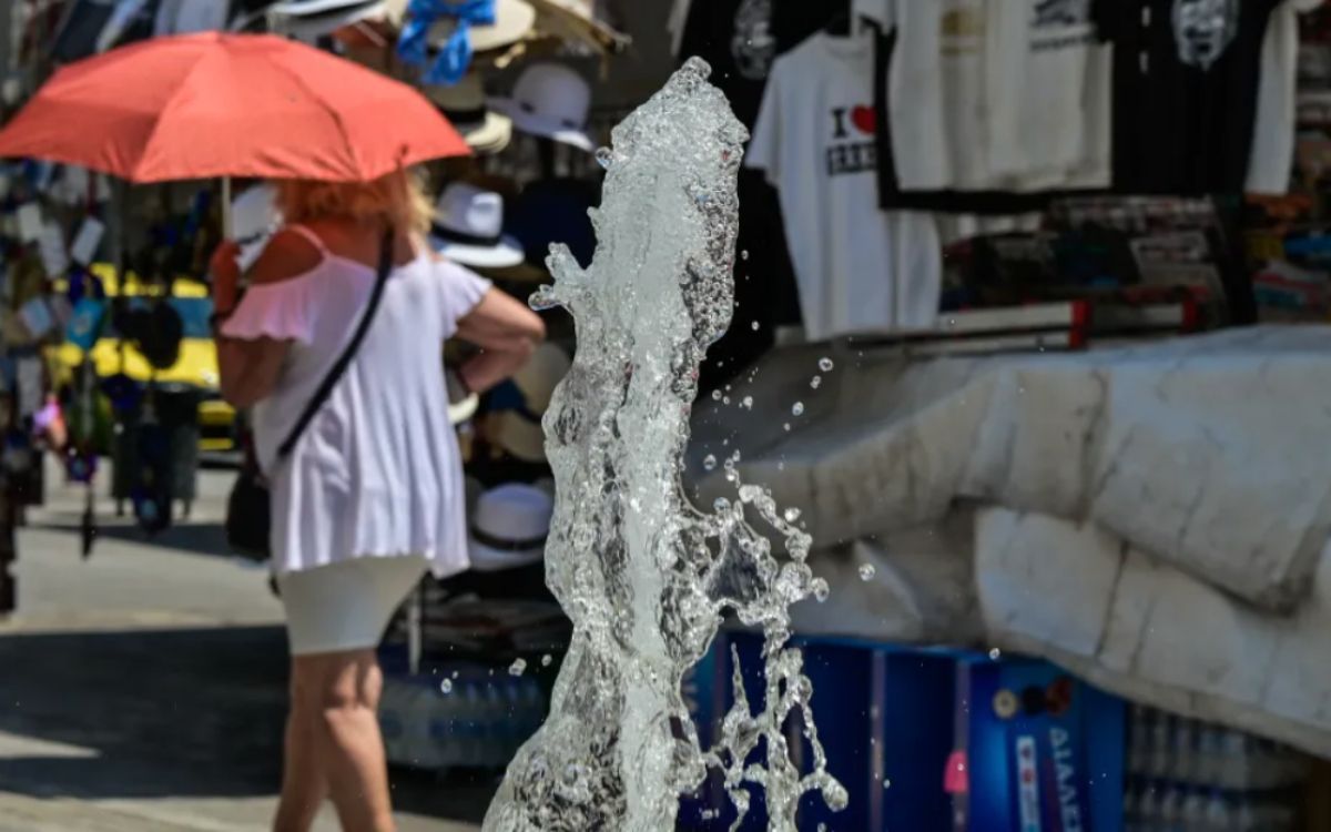 Καιρός: Βροχές και καταιγίδες σε όλη την χώρα- Πότε έρχεται το νέο κύμα καύσωνα