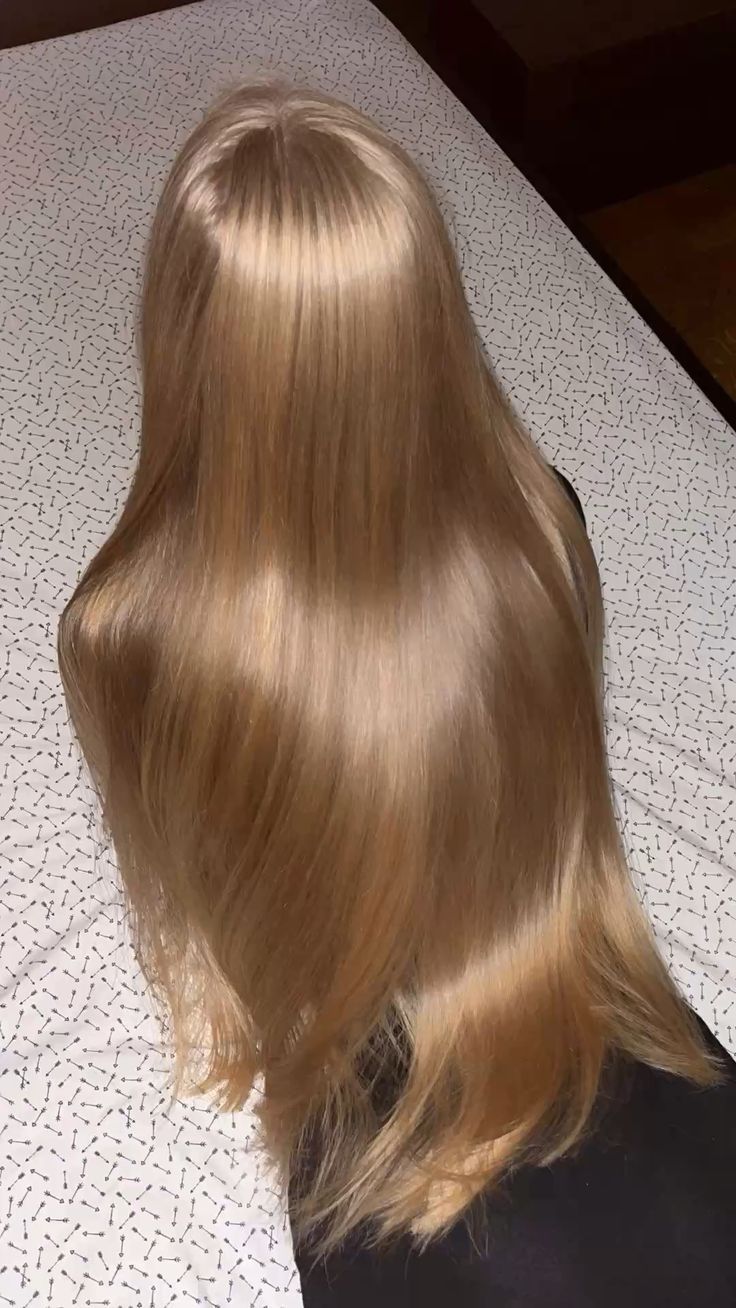 Καστορέλαιο : Ολες οι viral χρήσεις του στα μαλλιά (ειναι chat )