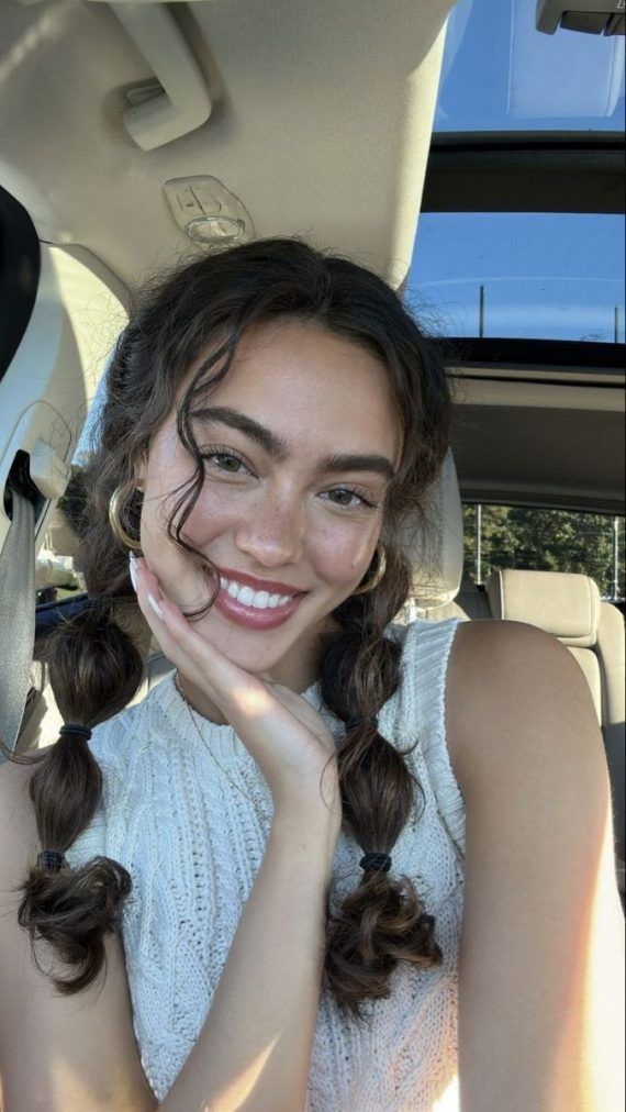 Μαλλιά Σεπτεμβρίου 2025: Ιδέες για stylish χτενίσματα και κουρέματα που επιλέγουν οι influencers