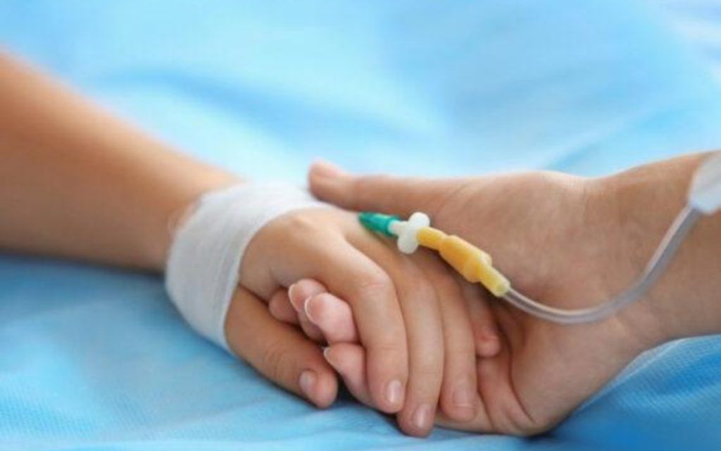 παιδί-στο-νοσοκομείο-