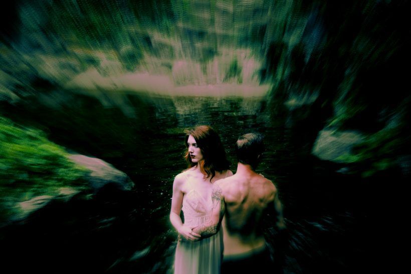 γυναίκα-άντρας-τοπίο-