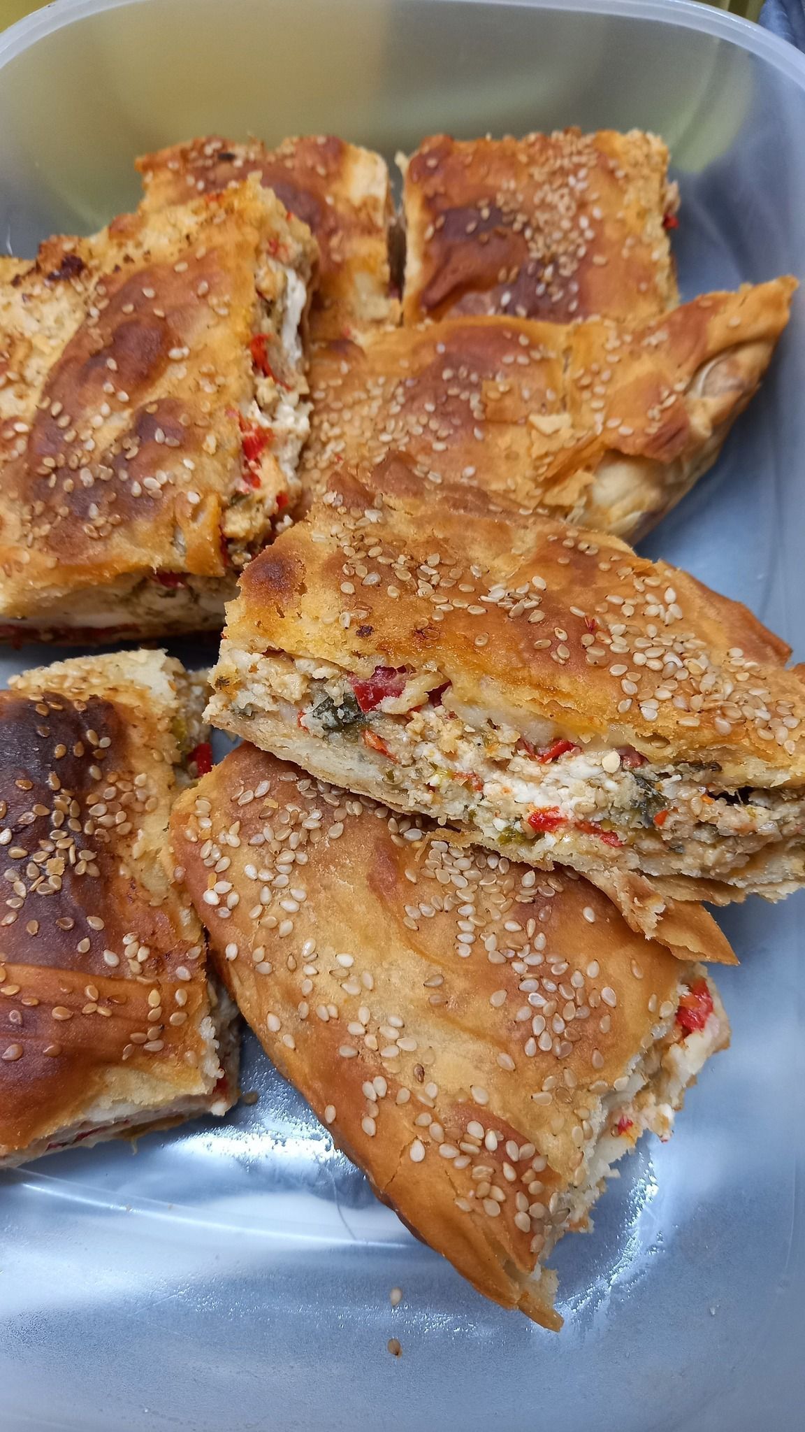 πιπερόπιτα-με-φύλλο-και-φέτα- πιπερόπιτα-με-φύλλο-και-φέτα-