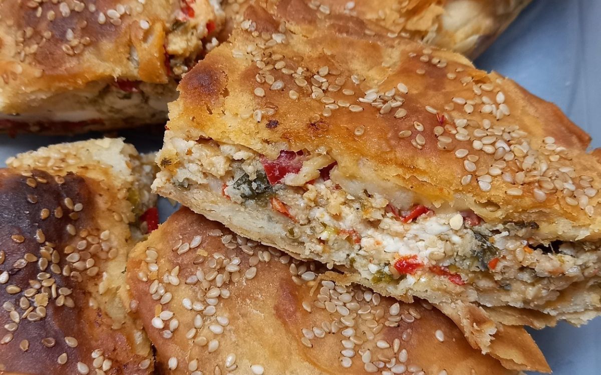 πιπερόπιτα-με-φύλλο-και-φέτα- πιπερόπιτα-με-φύλλο-και-φέτα-