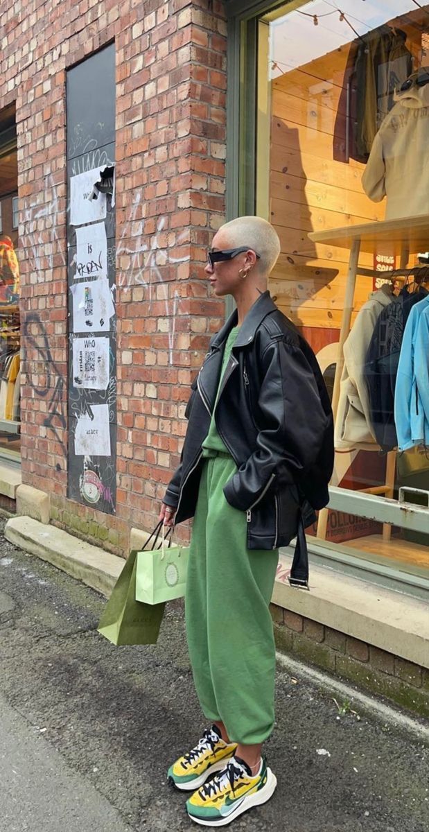 δερμάτινο-jacket-με-φόρμα-