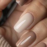 nude-τετράγωνα-νύχια-