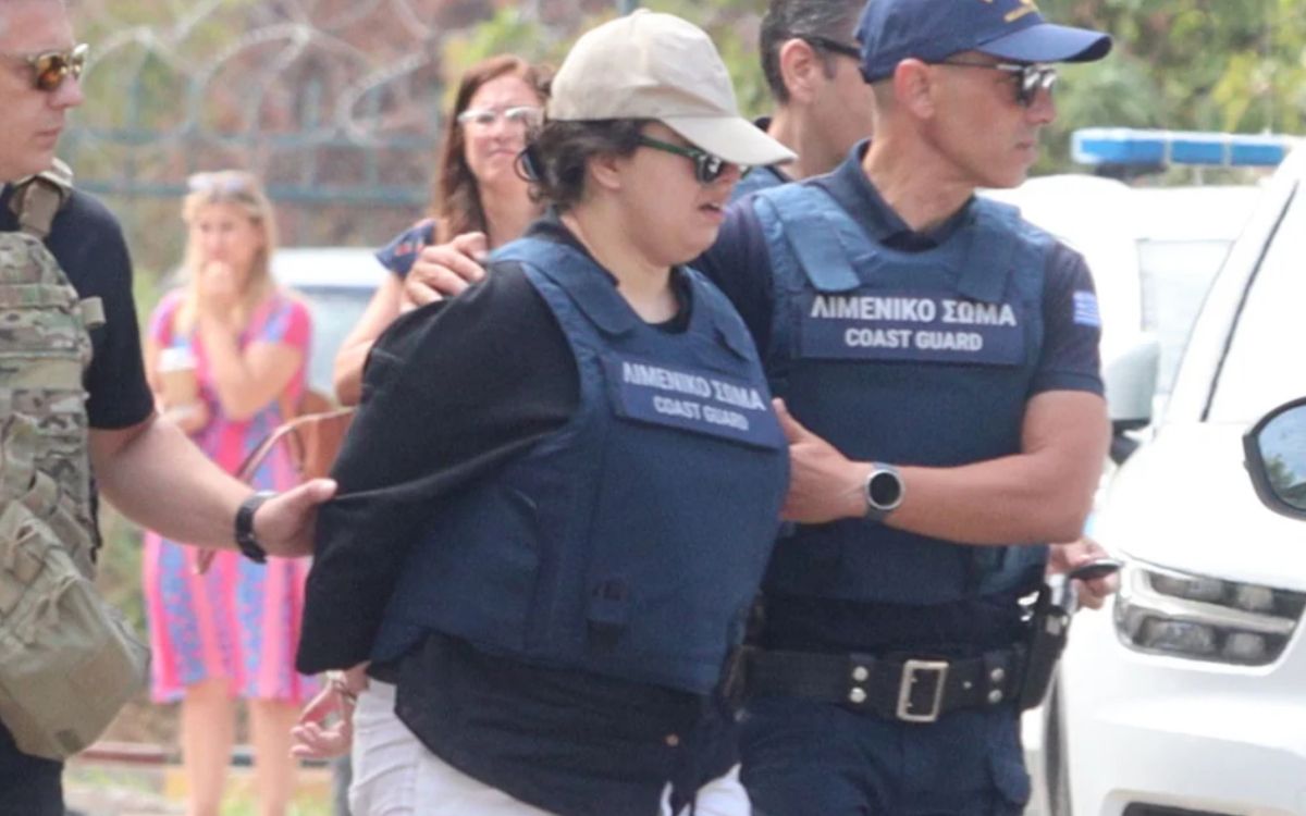 Παλαιό Φάληρο: Ξέσπασε σε κλάματα η 32χρονη στην απολογία της - Δεν δέχεται τις κατηγορίες