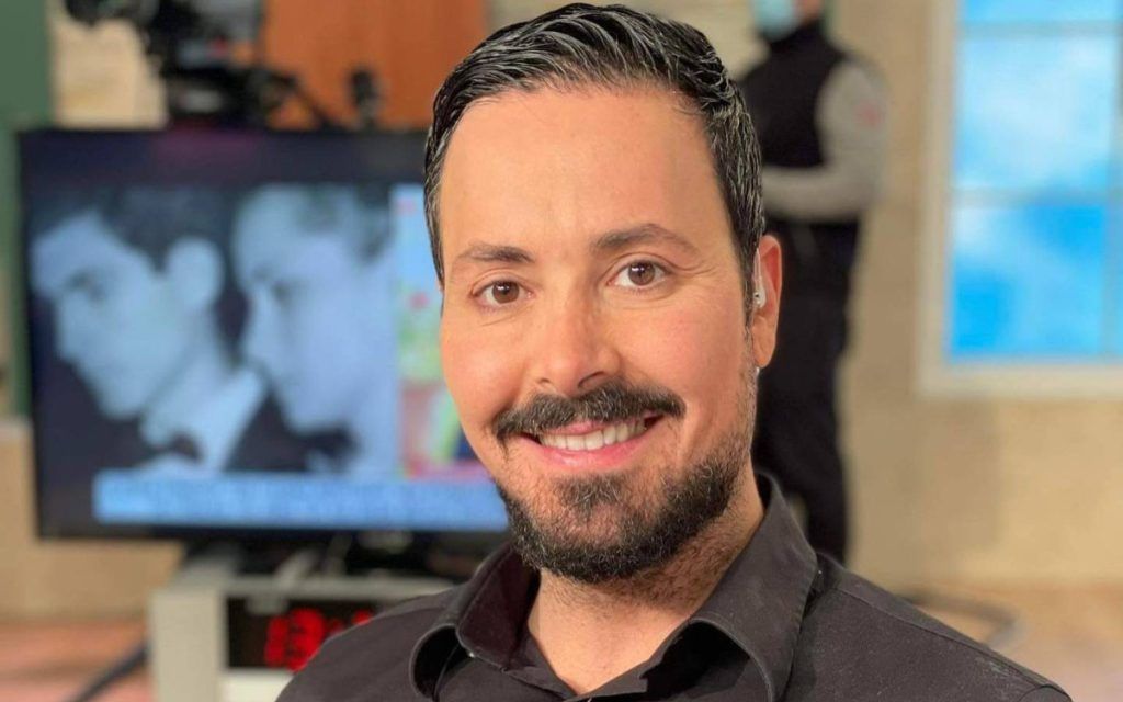 Πέτρος Κουσουλός: Έγινε ξανά παιδί παίζοντας με την κόρη του στη πισίνα