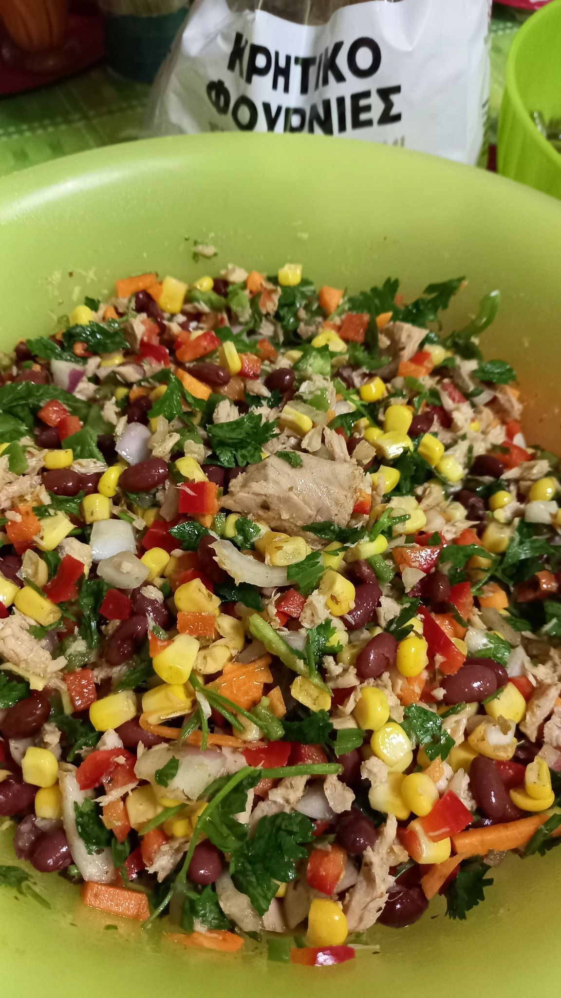 Πικάντικη-Μεξικάνικη τονοσαλάτα-