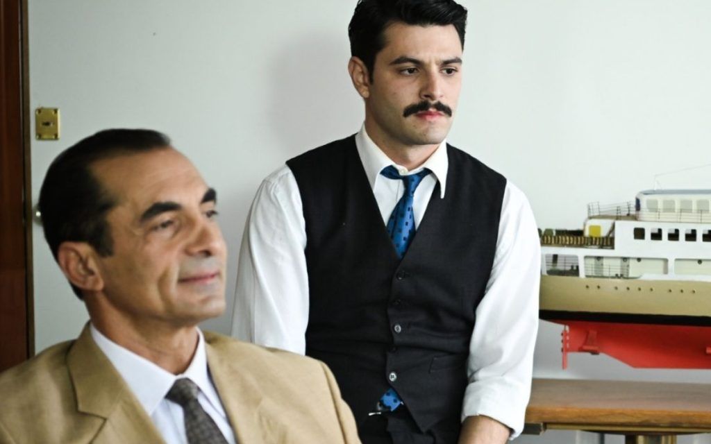 Πόρτο Λεόνε:  Τα ζευγάρια που βάζουν φωτιά στην Τρούμπα