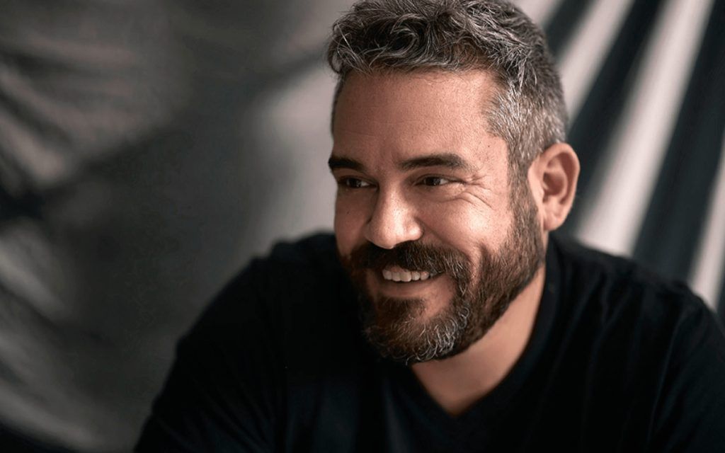 Πυγμαλίων Δαδακαρίδης: Η σπάνια φωτογραφία με την μητέρα του και η τρυφερή αφιέρωση