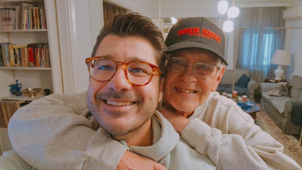 Ραγίζει καρδιές η ανάρτηση του Λάμπρου Κωνσταντάρα για το θάνατο του πατέρα του- Ταλαιπωρήθηκες αφάνταστα αυτά τα 2 χρόνια