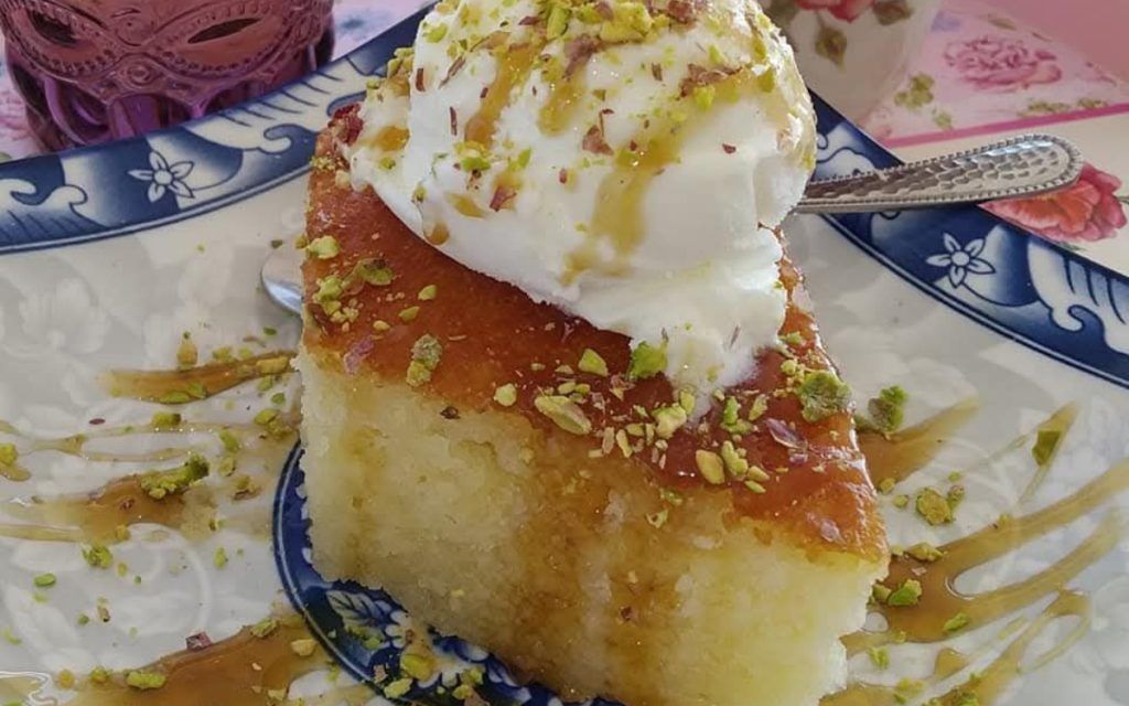 Ραβανί Βέροιας με παγωτό