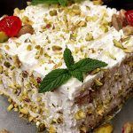 Σιροπιαστό γλυκό ψυγείου με φιστίκι Αιγίνης