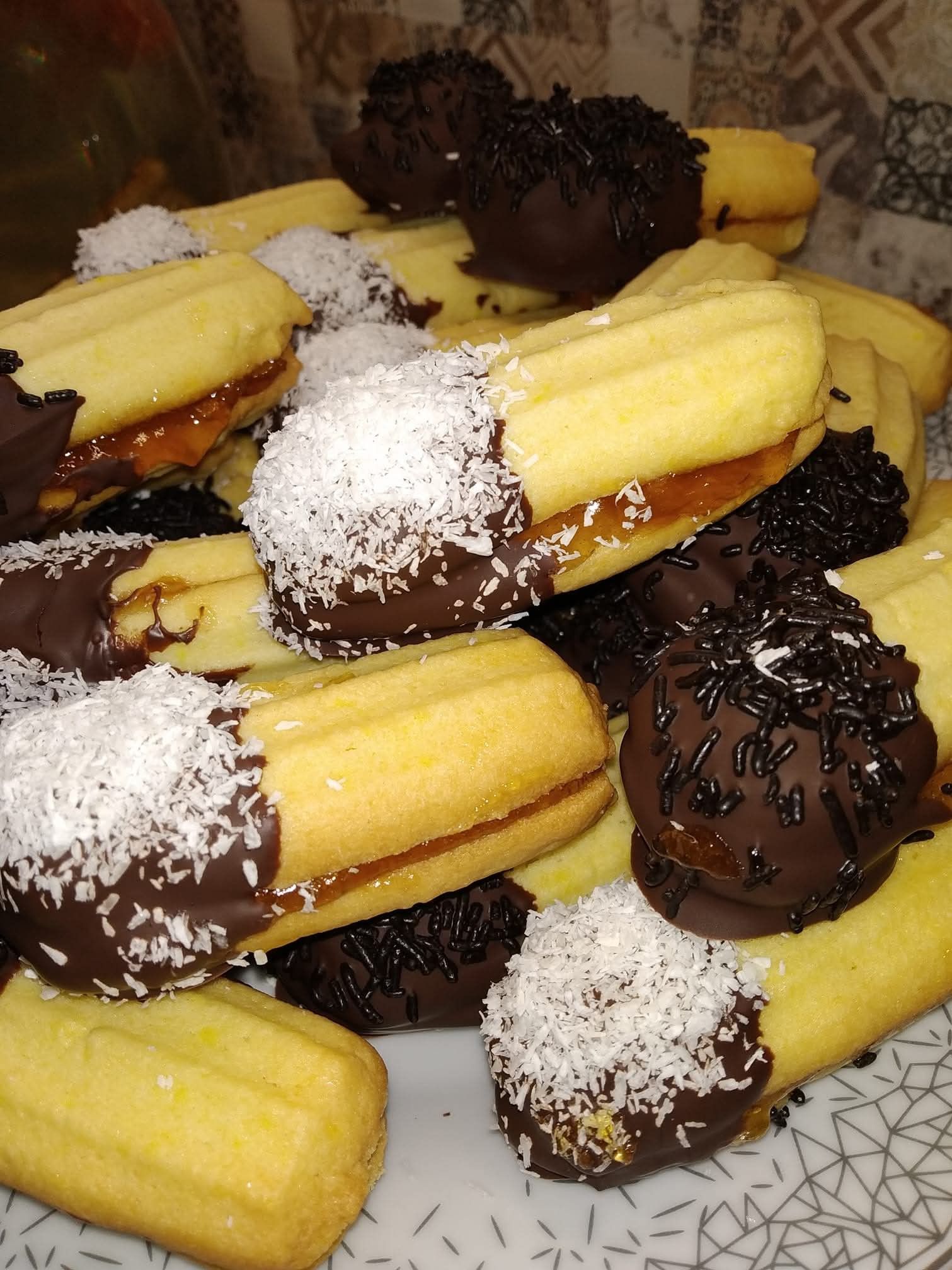 Σπιτικά πτι φουρ από τη Μένια Στεφοπούλου