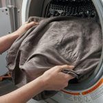 Το έξυπνο κόλπο της μαμάς μου στο στεγνωτήριο για να μην σιδερώσεις ποτέ ξανά