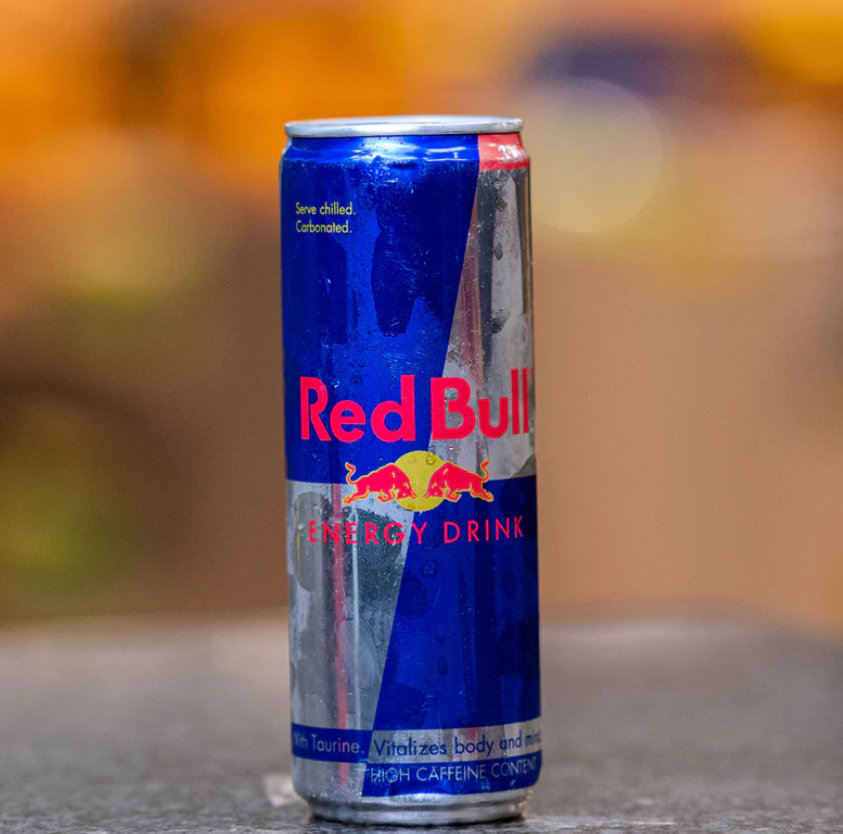 Το κόλπο με το Red Bull που αφαιρεί και τα πιο δύσκολα λίπη και έγινε viral στο TikTok